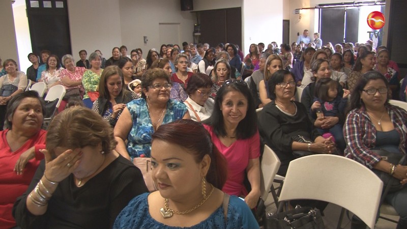 Festejan a mujeres ugocepistas