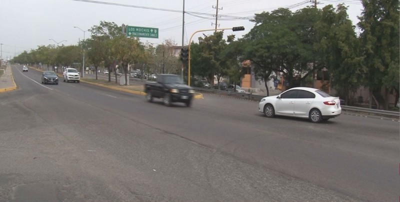 Semáforo fuera de servicio en el sector Canaco