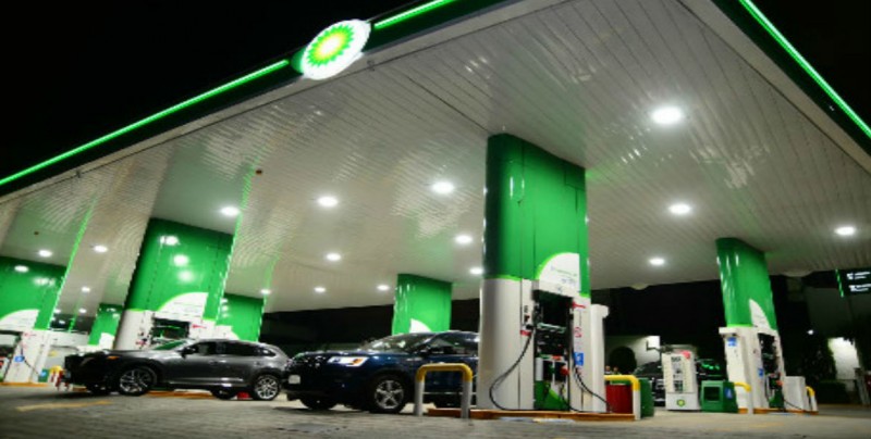 Abre la primera gasolinera extranjera en México