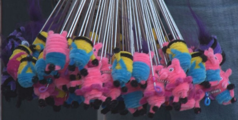 Muñecos de moda, se deslizan y entretienen