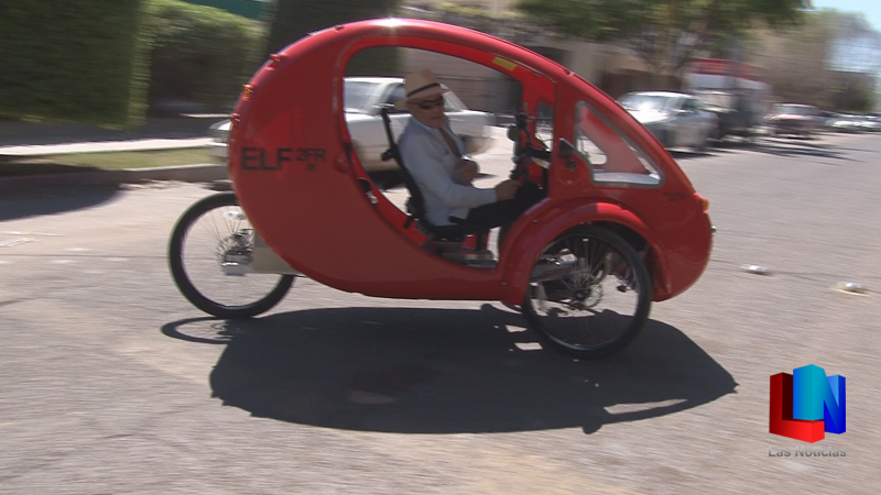 Utiliza triciclo motorizado, algo interesante
