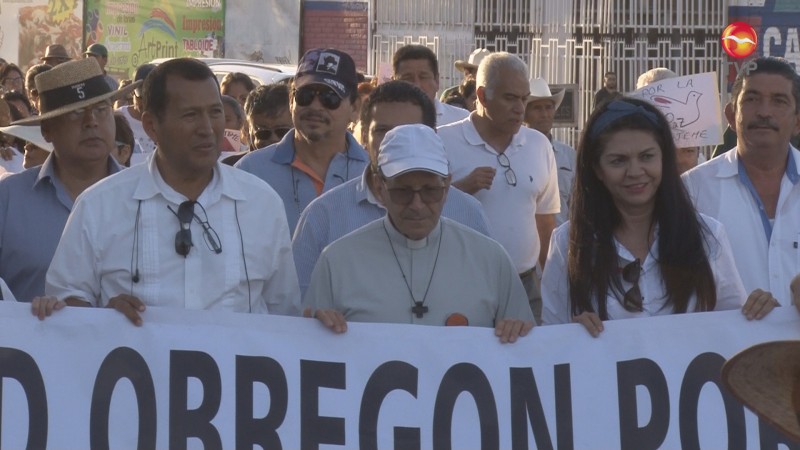 Conmueven yaquis a Solalinde
