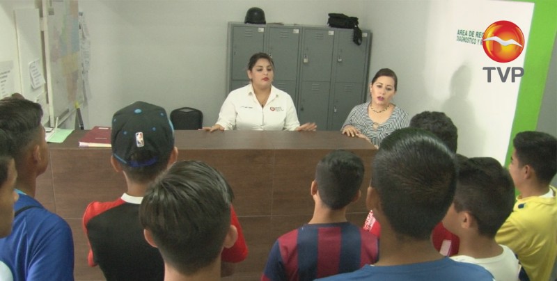 Visitan menores Seguridad pública