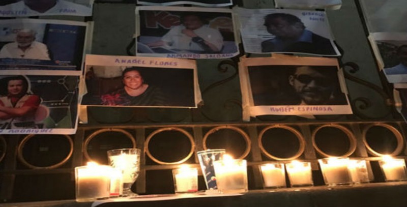 EPN convoca reunión para analizar protección a periodistas