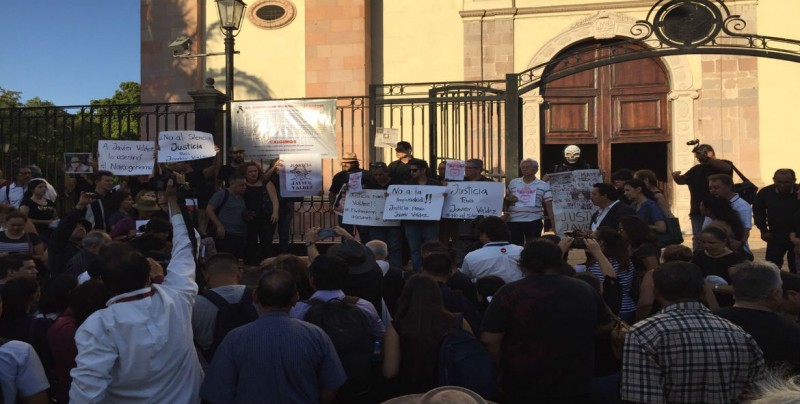 Sin resultados en el  homicidio de Javier Valdez, se retiran periodistas de la mesa de coordinación.