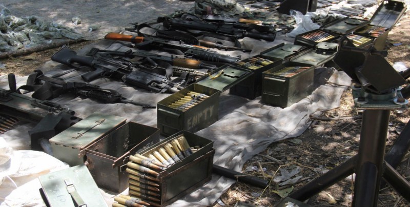 Se enfrentan a delincuentes,  decomisan armas, droga y vehículos