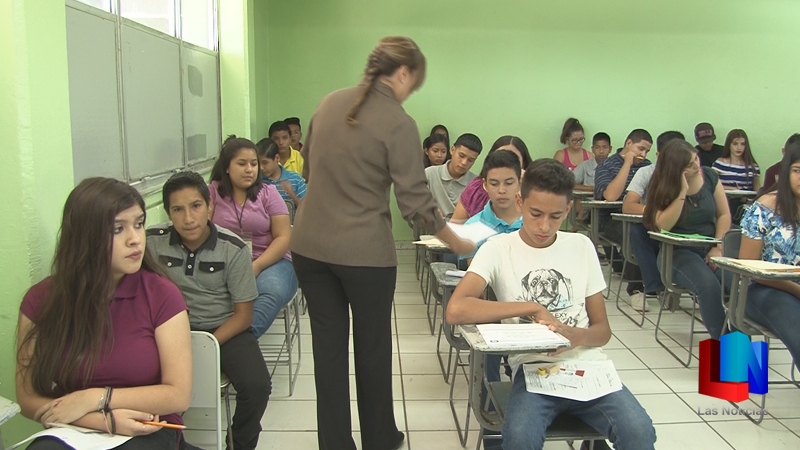 Aplican examen para asignación de Prepas