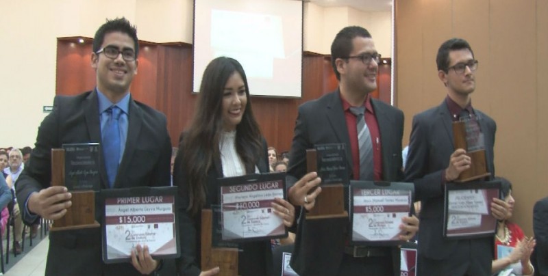 Reconocen a universitarios en concurso “Transparencia y Rendición de Cuentas”