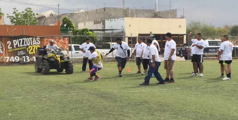 Con actividades deportivas y recreativas en el Día del Policía