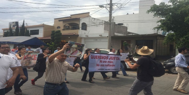 Periodistas marchan; exigen justicia para Javier Valdez