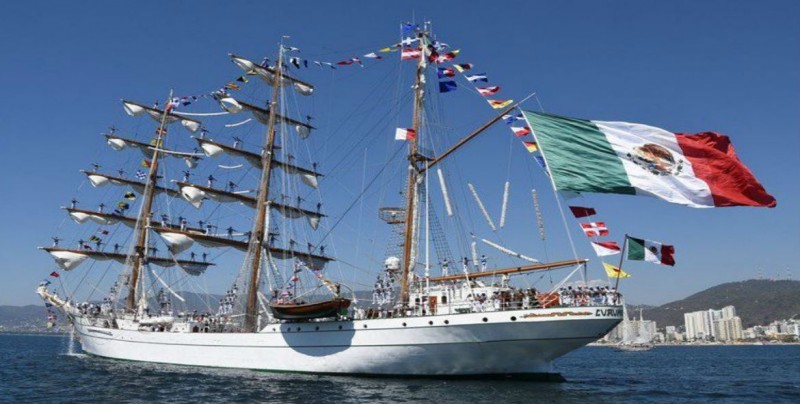 Buscan a Cadete que cayó del buque "Cuauhtémoc’" cerca de India