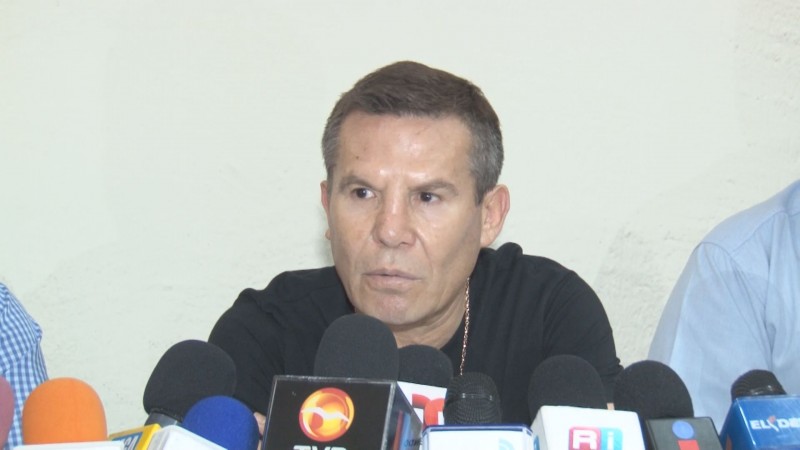 J.C. Chávez, ofrece disculpas a gobernadores de Sinaloa y B.C.