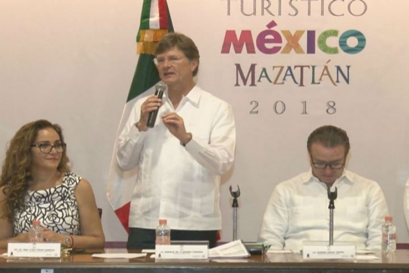 Enrique de la Madrid dice que no le desagradaría ser candidato a la presidencia