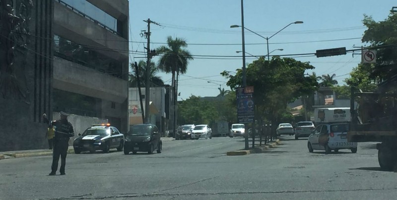 Sin funcionar semáforos de Obregón y Ciudades Hermanas