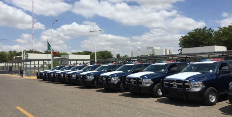 Policía Federal recibe 16 patrullas para reforzar la vigilancia en carreteras