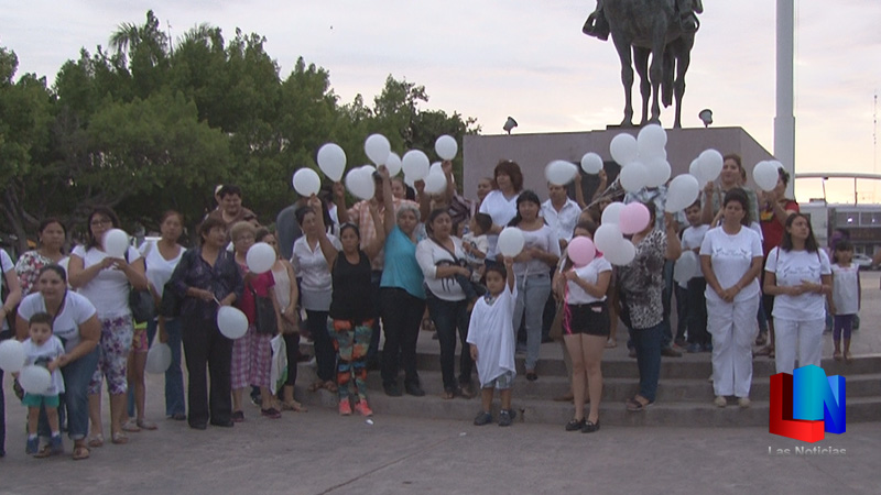 Familiares de víctimas de violencia se manifiestan en Cajeme