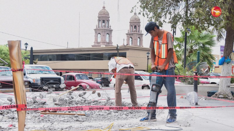 Corrigen falla en fuente de plaza 5 de Mayo