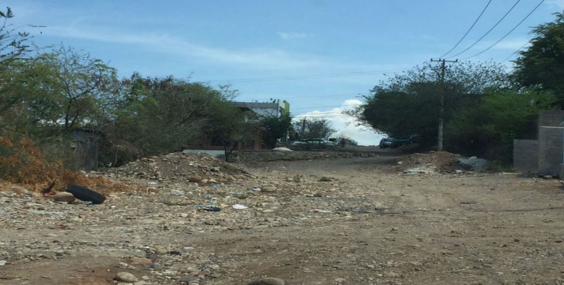 De mal en peor la calle en la Simón Bolivar