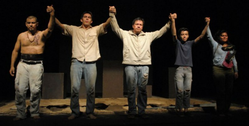 Un sueño americano plasmado en la obra teatral "El cruce"