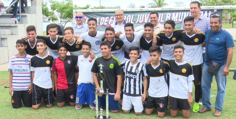 Atlas sorprende y es campeón de la Juvenil "C" de futbol