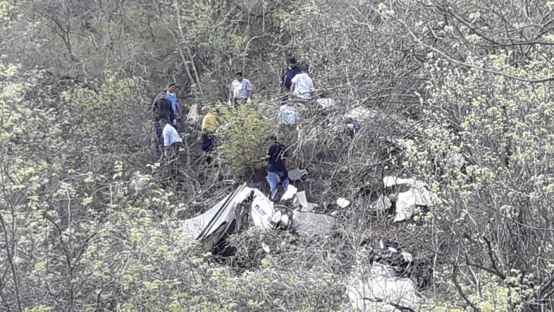 Se desploma avioneta el saldo siete muertos