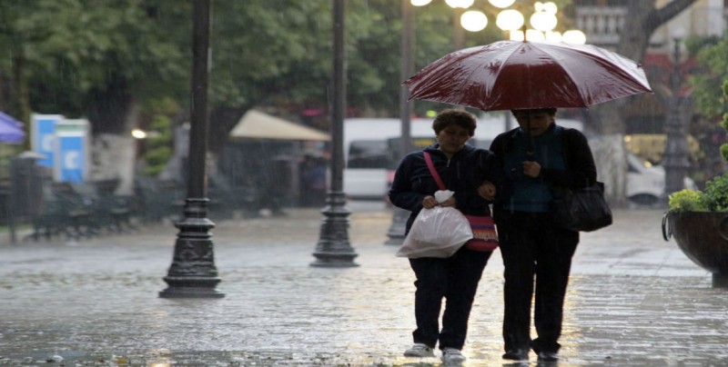 Onda tropical 23 y zona de inestabilidad provocarán lluvias