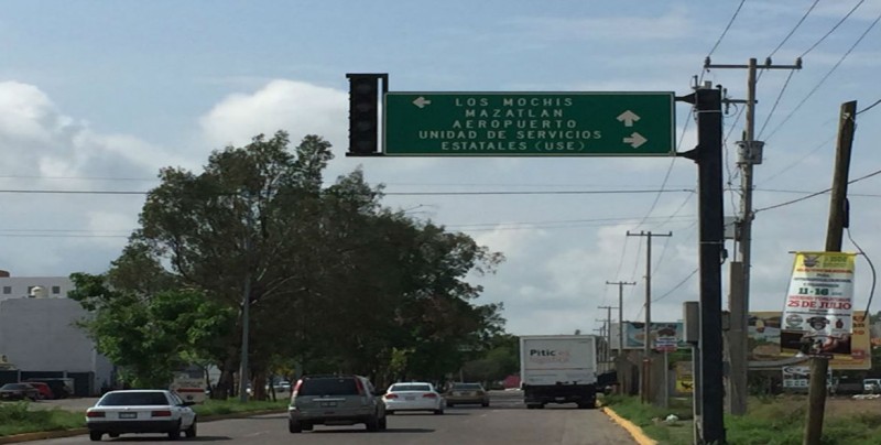 Semáforos apagados por Blvd. Jesús Sarabia y Alfonso G. Calderón