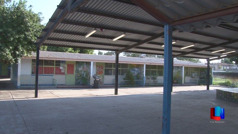 Roban en Jardín de Niños
