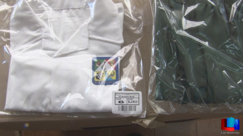 Inicia entrega de uniformes escolares