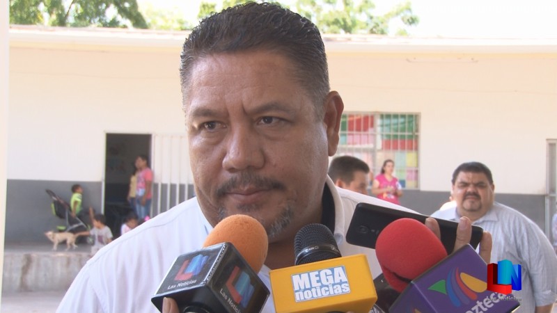 Buscan iniciar clases al 100