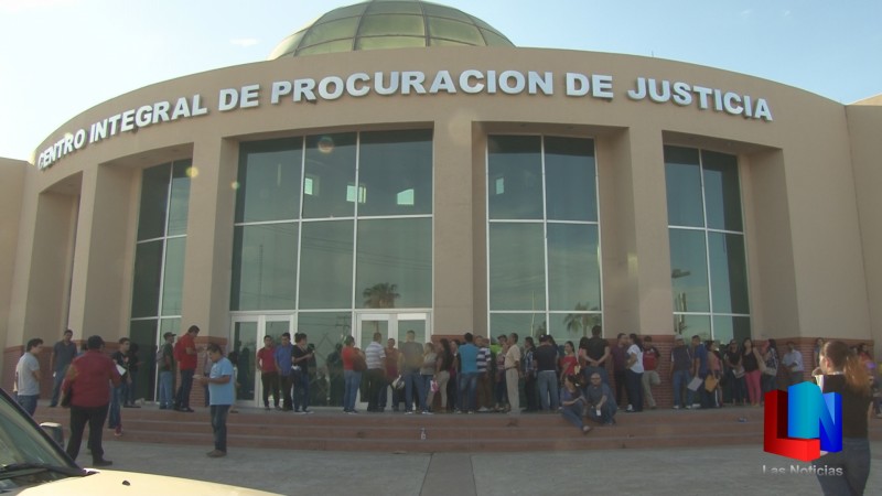 Llegan temprano y no alcanzan a realizar el trámite