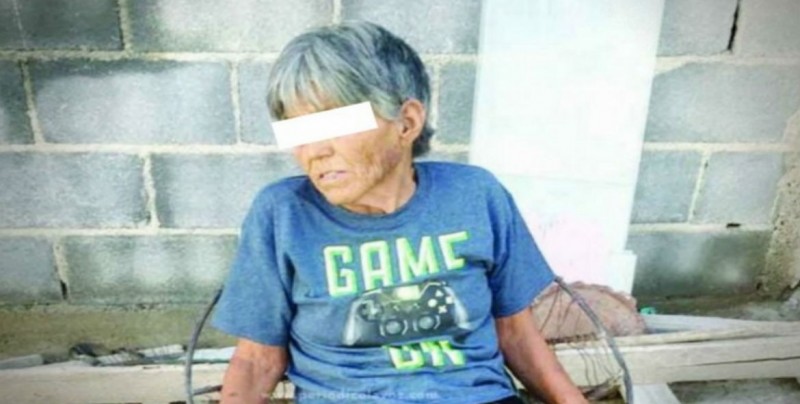 Mujer abraza el cadáver de su esposo durante tres días