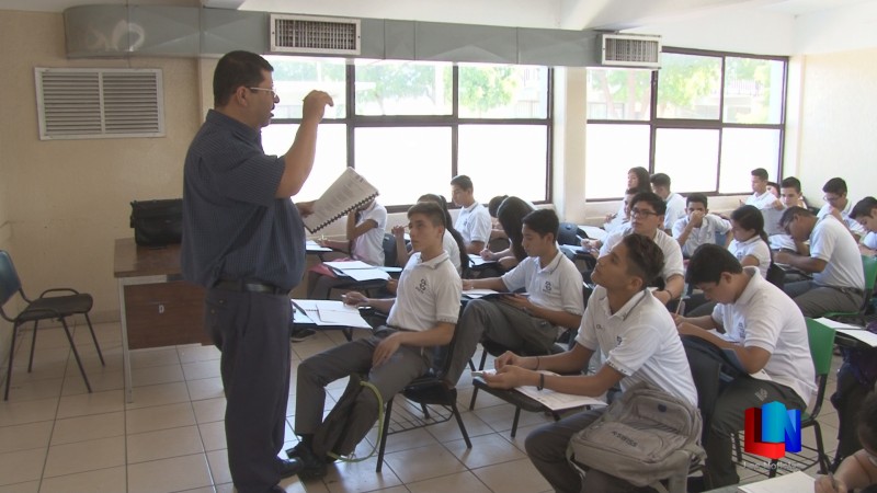 Importante reforzar en jóvenes matemáticas y lectura