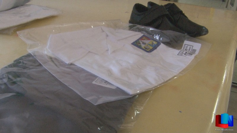 Entregarán en San Ignacio Río Muerto 2.820 uniformes escolares