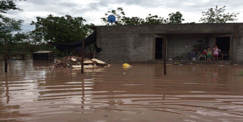 Las intensas lluvias afectan a familias en Aguaruto