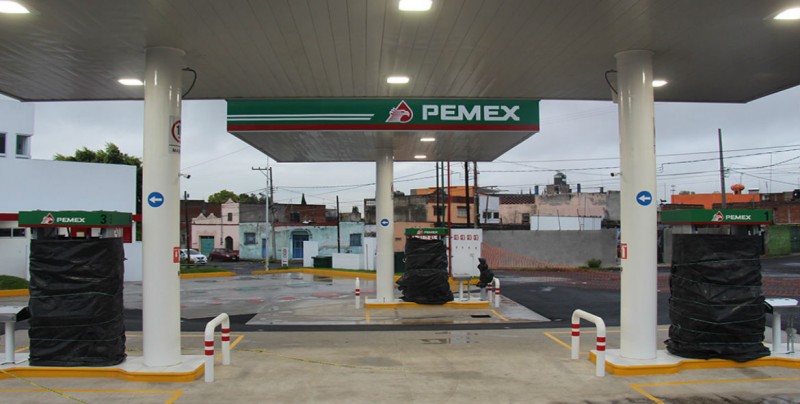 Clausuran tres gasolineras, presuntamente de "El Cachetes"