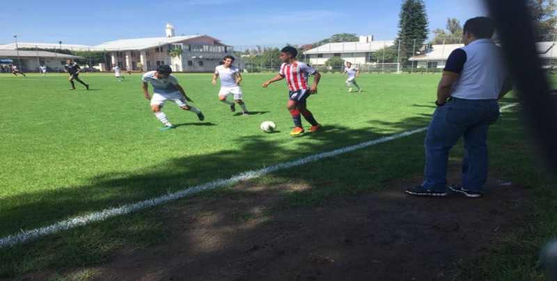 Las Águilas de la UAS arrancan dos puntos a Chivas en Tercera
