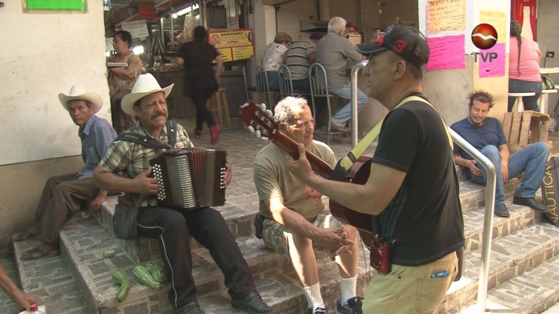 Un ambiente especial se vive en pasillos del mercado Garmendia