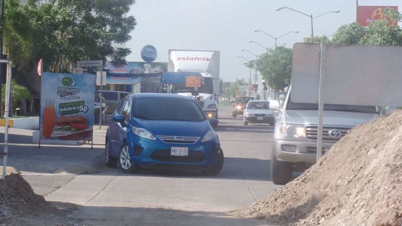 Molestia por tránsito incontrolable por construcción de colector Universo