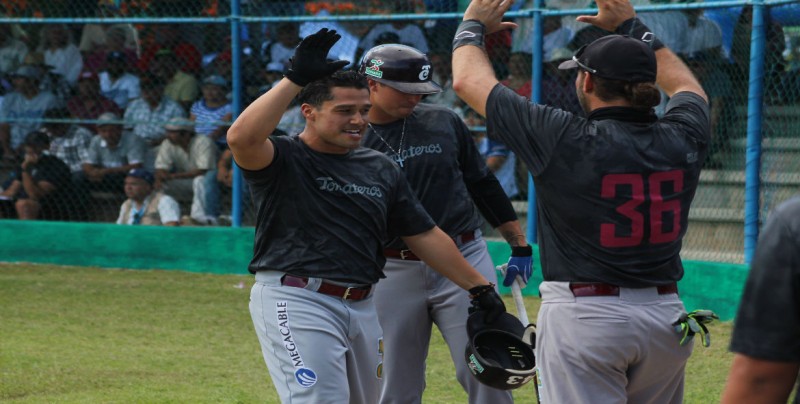 Charros derrota a Tomateros  6-2