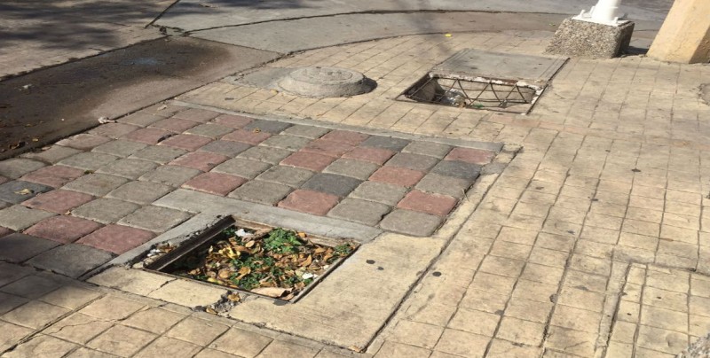 Dos registros no tienen tapadera en el Centro