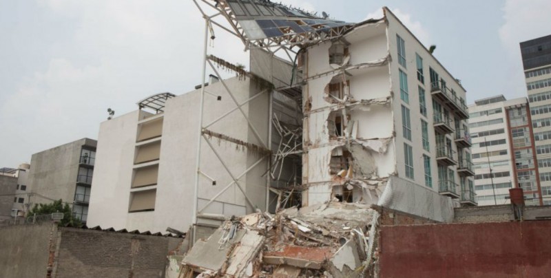 Denuncian a 10 por homicidio en construcciones colapsadas por sismo
