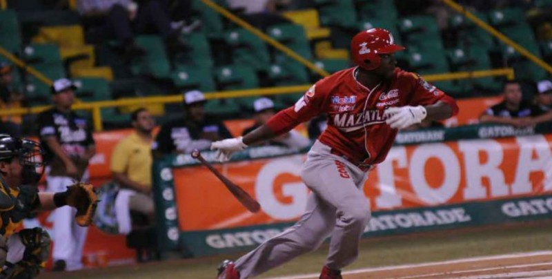 Jeremias Pineda regresa a Venados