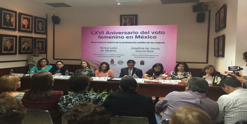 Celebran el LXIV Aniversario del voto de la mujer