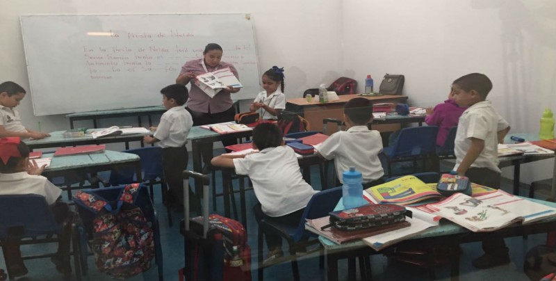 Alumnos de la Álvaro Obregón inician clases en el Parque Temático