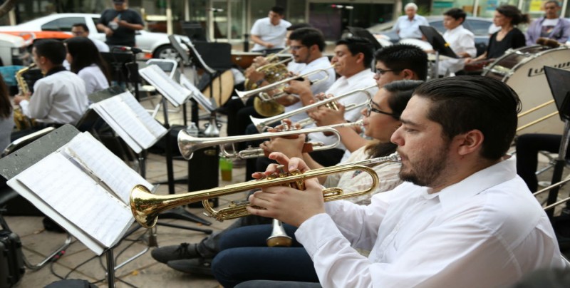 Banda sinfónica juvenil, toma la plazuela Obregón