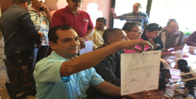 Policías Municipales y Tránsitos jubilados piden pago de prima de antigüedad