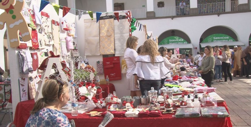 Instalan Bazar Navideño para equipar Centro de Rehabilitación