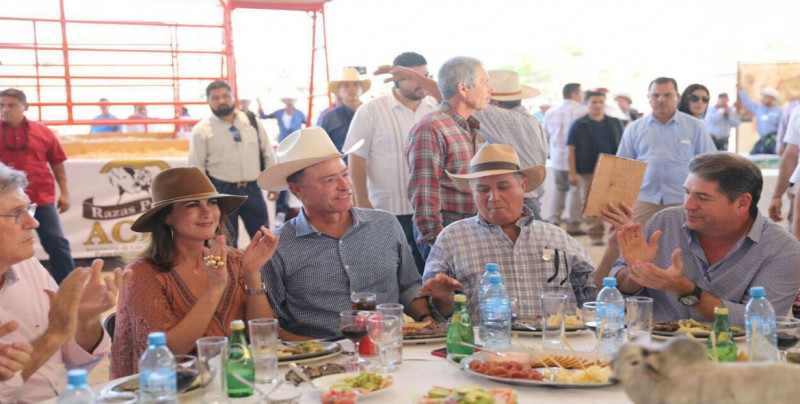 Festejan Ganaderos de Sinaloa su día