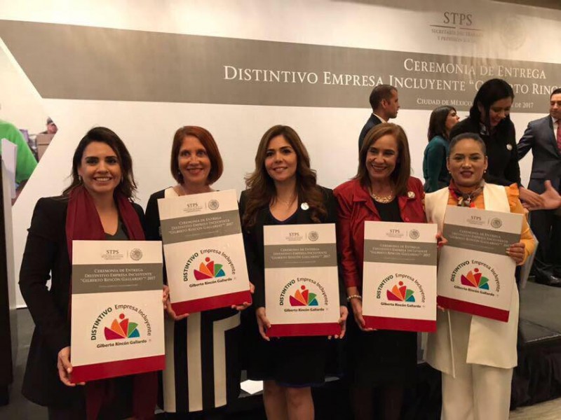 Recibe Distintivo de Empresa Incluyente DIF Mazatlán
